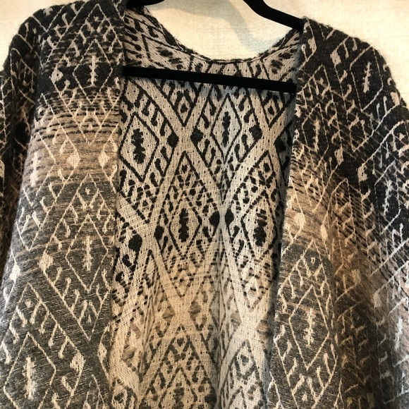LUCKY BRAND Poncho Wrap Open Front Wool Blend - Picture 4 of 9